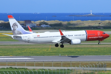 LN-NIE (39435) 2013 Boeing 737-8JP WL