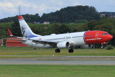LN-NOQ (32658) 2005 Boeing 737-86N WL