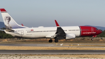 LN-DYV (39009) 2011 Boeing 737-8JP WL