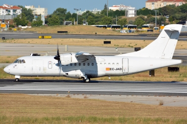 EC-JAD ( 321 ) 1992 ATR-42-300