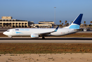 OE-IXS (32693) 2006 Boeing 737-86N(BCF)(WL)
