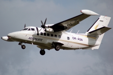 OK-ASA (902439) 1990 Let L-410UVP-E