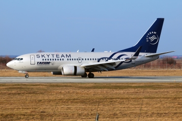 YR-BGF (28440) 2001 Boeing 737-78J(WL)