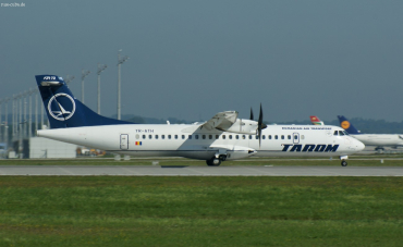 YR-ATH (861) 2009 ATR-72-500