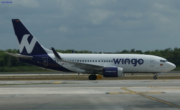 HP-1524CMP (33705) 2004 Boeing 737-7V3