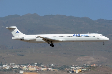 LZ-DEO (cn 49552) McDonnell Douglas MD-82