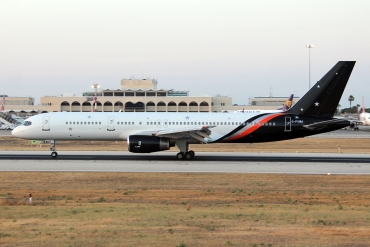 G-POWH (29308) 2000 Boeing 757-256