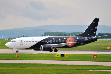 G-ZAPZ (25401) 1991 Boeing 737-33A(QC)