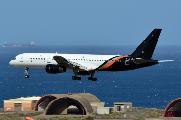 G-ZAPX (29309) 2000 Boeing 757-256