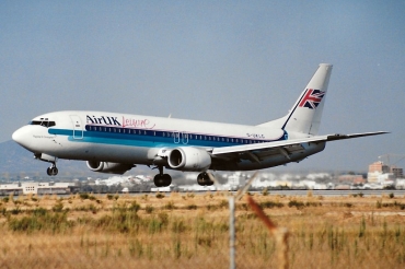 G-UKLC (cn 24231) Boeing 737-42C