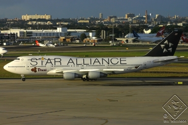 HS-TGW · Boeing 747-4D7 · (SYD / YSSY)