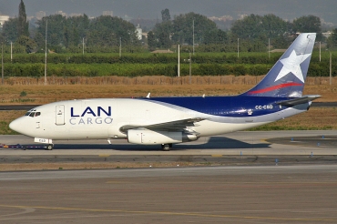 CC-CSD, (cn 20417), Boeing 737-204(F)