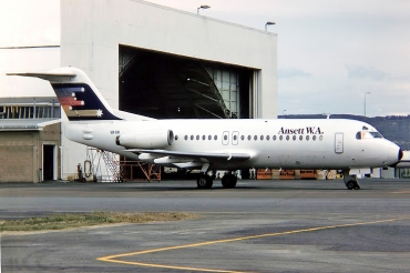 VH-FKI (cn 11183) Fokker F28-4000