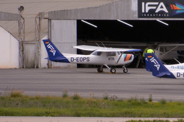D-EOPS (F1521670) Reims-Cessna F152