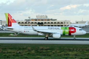 CS-TNU (4106) 2009 Airbus A320-214