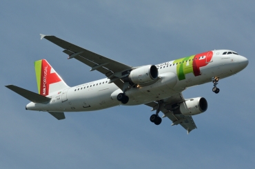 CS-TNW (2792) 2006 Airbus A320-214