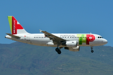 CS-TTD (790) 1998 Airbus A319-111