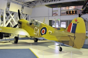 FX760 · Curtiss Kittyhawk Mk4 · (HEN)