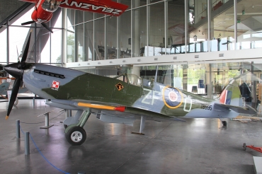 TB995 (CBAF.IX.3495) 1955 Supermarine 361 Spitfire LF16E