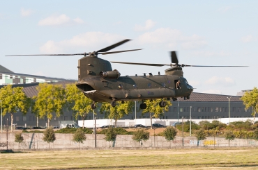 ZA713 · Boeing Chinook HC2 · (JDP / LFPI)