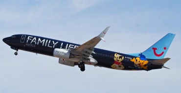 G-FDZG (35139) 2008 Boeing 737-8K5(WL)
