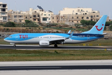 G-FDZX (37258) 2011 Boeing 737-8K5 WL