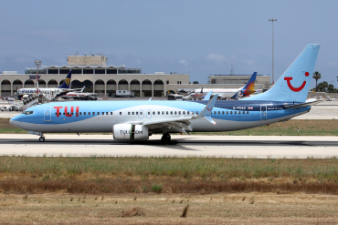 G-FDZX (37258) 2011 Boeing 737-8K5(WL)