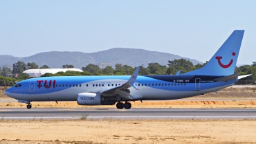 G-TAWG (37266) 2012 Boeing 737-8K5 WL