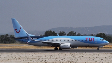 G-TAWK (37239) 2012 Boeing 737-8K5(WL)