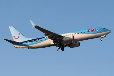 G-TAWM (37249) 2013 Boeing 737-8K5(WL)