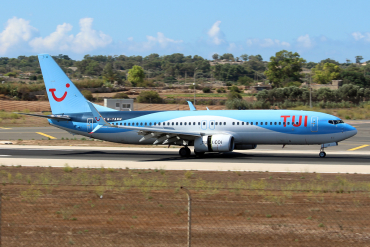G-TAWW (41663) 2015 Boeing 737-8K5(WL)
