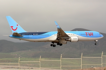 G-OBYF (28208) 1998 Boeing 767-304 ER WL