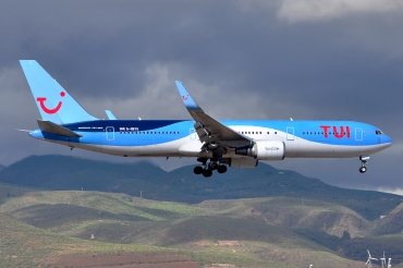 G-OBYG (29137) 1998 Boeing 767-304(ER)(WL)
