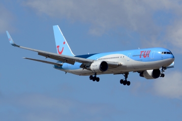 G-OBYF (28208) 1998 Boeing 767-304 ER WL