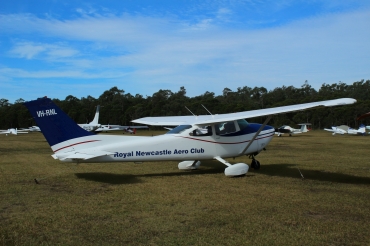 VH-RNL (17276511) Cessna 172P Skyhawk II