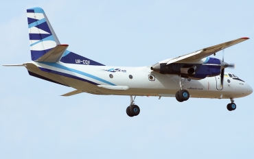 UR-CQV (37313306) Antonov An-26B
