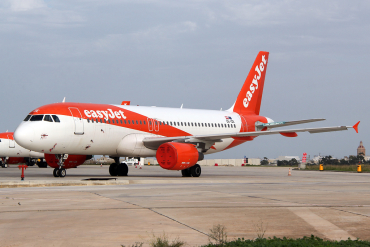 OE-IZE (4594) 2011 Airbus A320-214