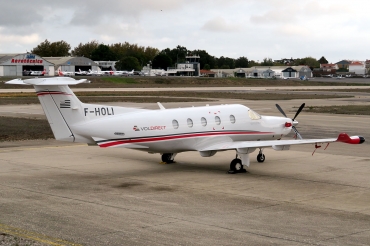 F-HOLI · Pilatus PC-12/47E · (LPCS)