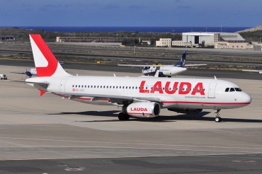 OE-LOY (2161) 2004 Airbus A320-232