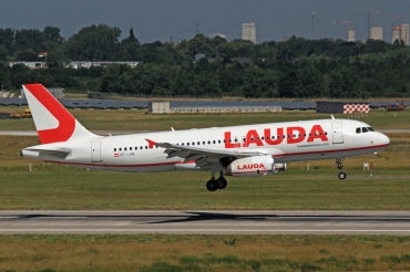OE-LOM (2984) 2006 Airbus A320-232