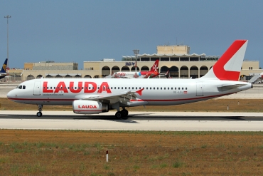 OE-LOJ (2288) 2004 Airbus A320-232