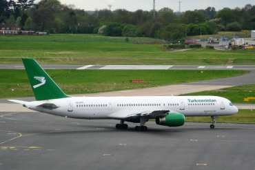 EZ-A011 (28336) 1996 Boeing 757-22K