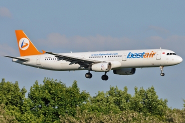 TC-TUB (604) 1996 Airbus A321-131