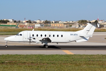 9H-AFH (UE-372) 2000 Beechcraft 1900D