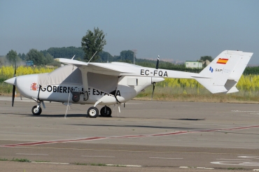 EC-FQA (337017139 Cessna 337G Skymaster