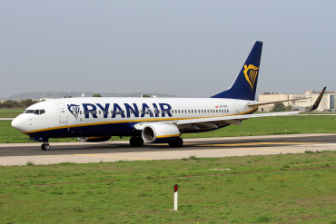 SP-RKC · Boeing 737-8AS(WL) · (MLA / LMML)