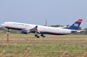 N275AY (370) 2000 Airbus A330-323