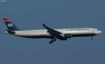 N275AY (370) 2000 Airbus A330-323