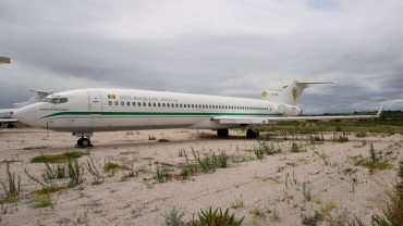 6V-AEF (21091) 1975 Boeing 727-2M1