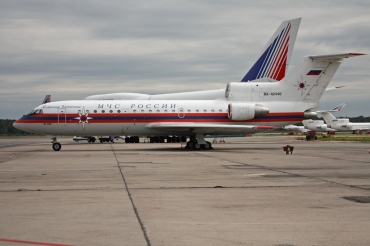 RA-42446 (4520423308017) 1993 Yakovlev Yak-42D